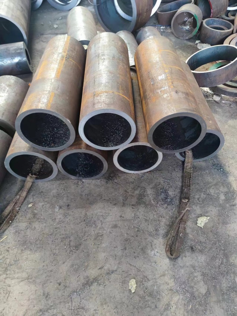 九龙九龙九龙12Cr1MovG无缝钢管切割